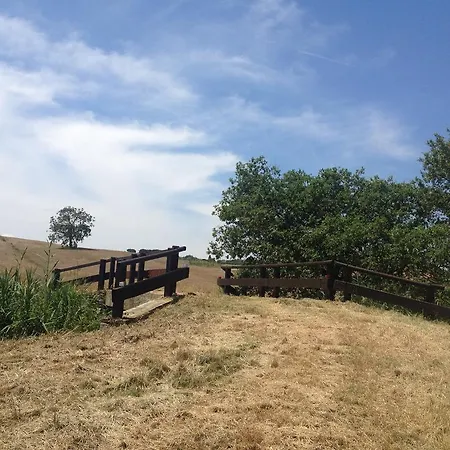 Agriturismo Frattavecchia Agroturismo *